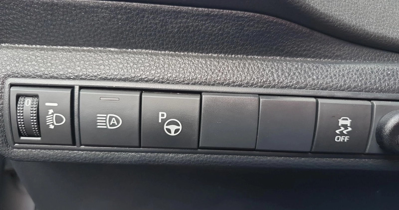Toyota Corolla cena 108900 przebieg: 38572, rok produkcji 2019 z Tuczno małe 352